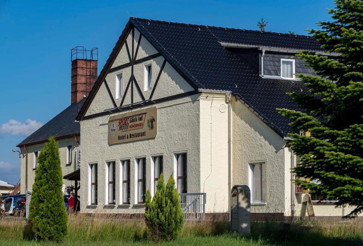 Sporthotel Glueck Auf Moenchenfrei Brand-Erbisdorf Eksteriør bilde